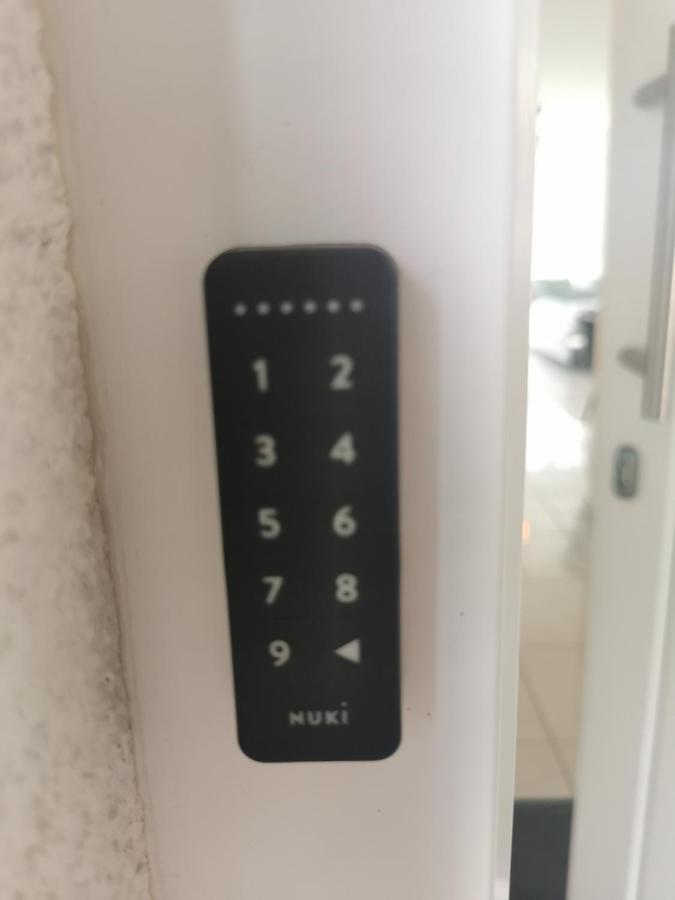 Schoene Und Ruhige Wohnung Direkt An Der Mosel 科布倫茨 外观 照片